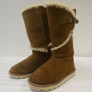 NWOT BearPaw Sherpa Lined Tall Boots